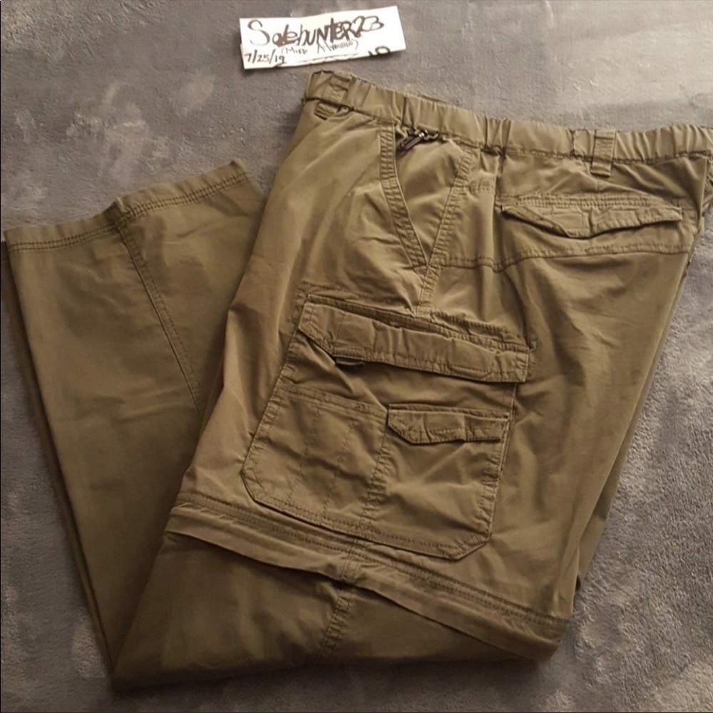 Men's cargo pants with zippers to remove legs